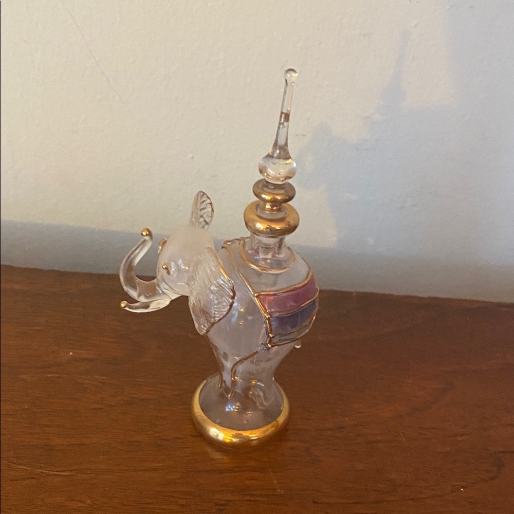 Vintage Blown Glass Elephant Perfume Bottle w/stopper Figurine with Gold Accents